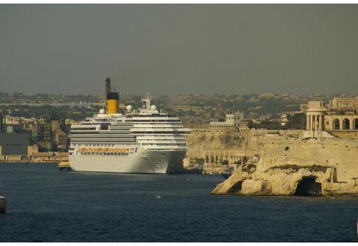 Atracado en el Puerto de La Valetta (Malta)